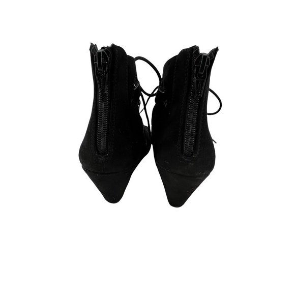 Material Girl Black Suede Hera Demi Wedge Gladiator Sandals Size 8 1/2 Women’s - Picture 7 of 9